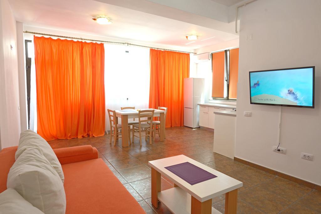 Apartamente Seashells Mamaia Nord นาโวดาริ ภายนอก รูปภาพ