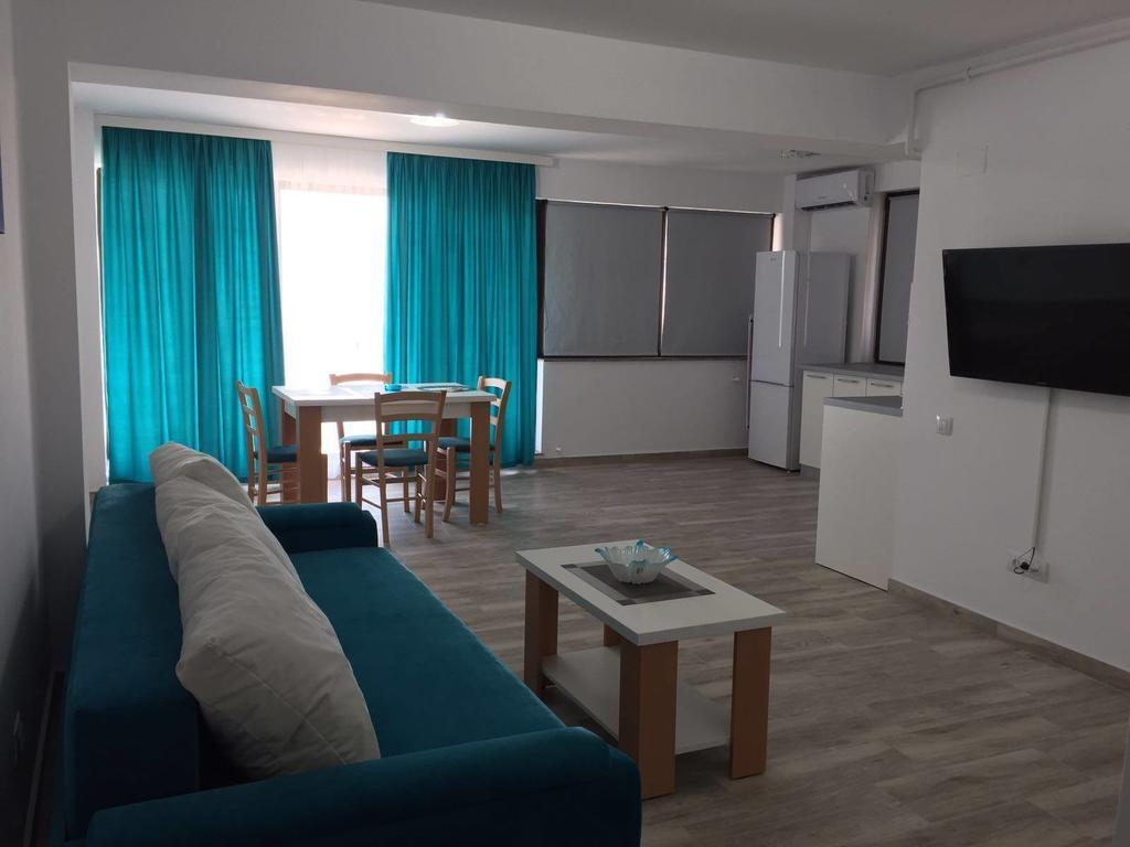 Apartamente Seashells Mamaia Nord นาโวดาริ ภายนอก รูปภาพ