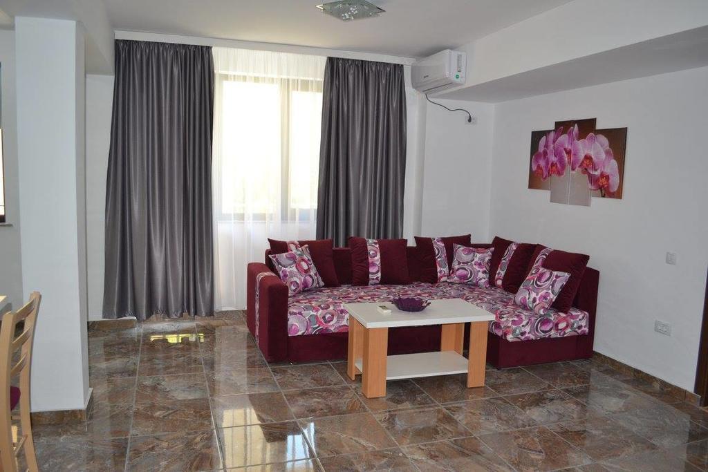 Apartamente Seashells Mamaia Nord นาโวดาริ ภายนอก รูปภาพ