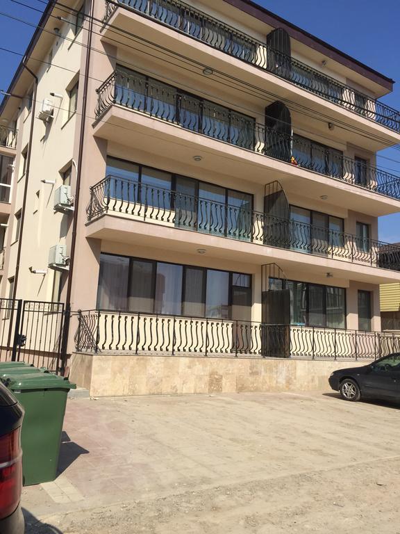 Apartamente Seashells Mamaia Nord นาโวดาริ ภายนอก รูปภาพ